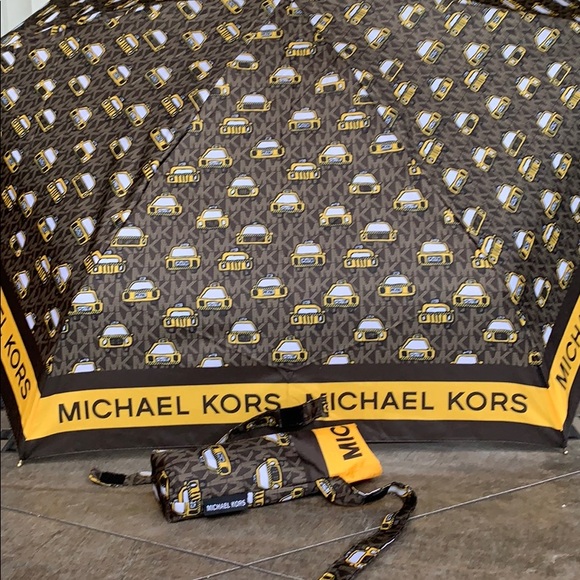 MICHAEL KORS NEW YORK CITY SM COMPACT UMBRELLA - Picture 11 of 16